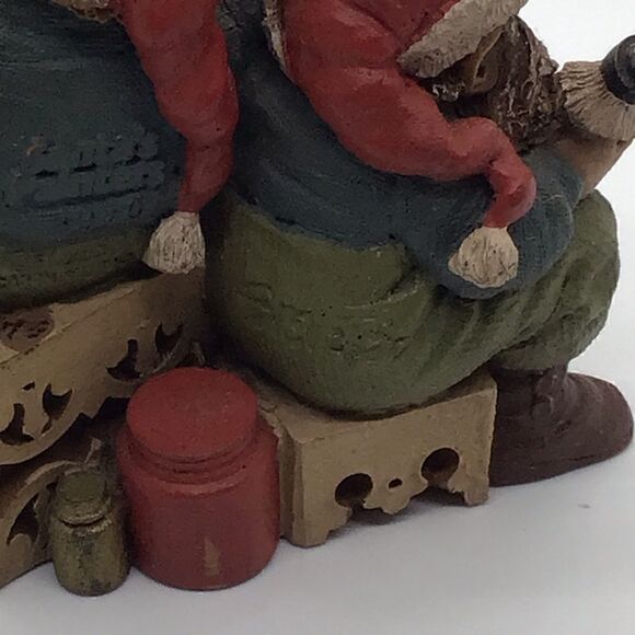 Cairn Studios Santa’s Painters Figurine - Picture 6 of 9